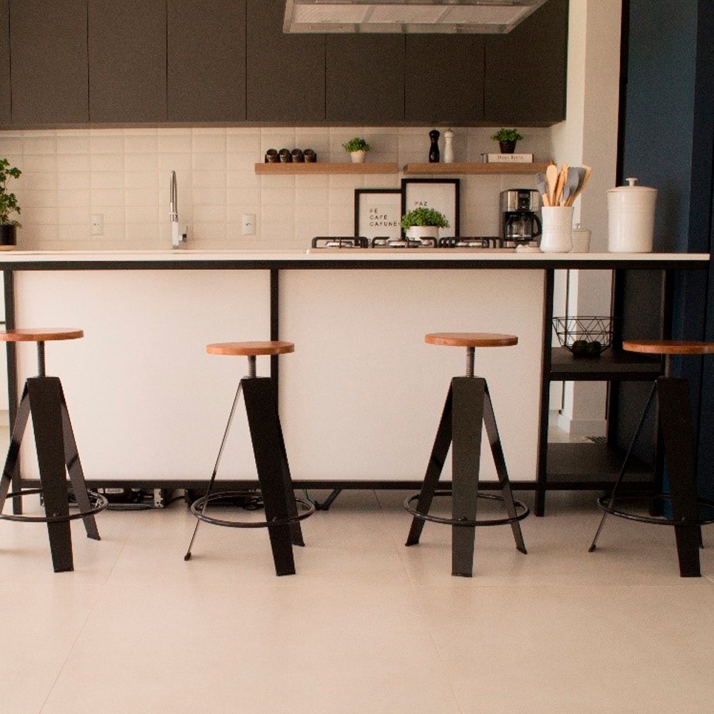cozinha com banquetas